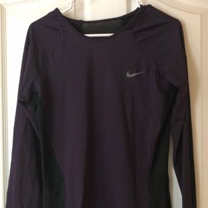 Nike DRI-FIT Long Sleeve Tee-Shirt